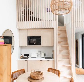 Mount Hawke House | Lowen Tree House