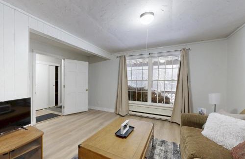 Ludlow House | Lower A-Frame Escape