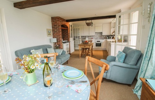 Aymestrey Cottage | LOWER WOODEND COTTAGE, family friendly in Bircher Common