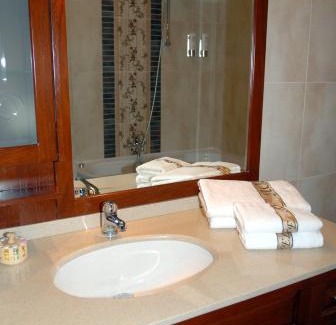 Veroia Hotel | Lozitsi
