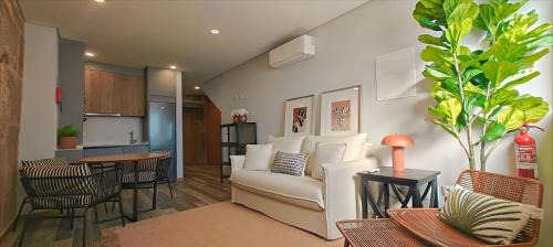 Vila Real Apartment | LR Vintage 96