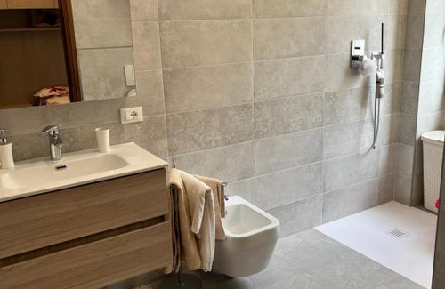 Budrio Apartment | Luca77