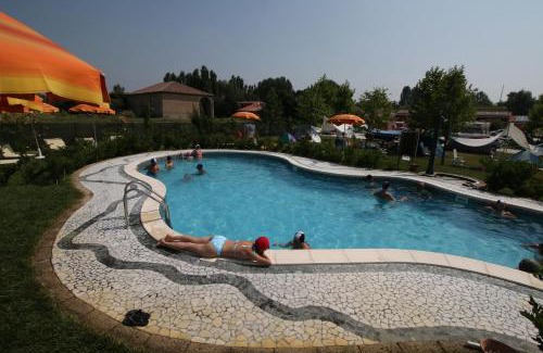 Bondeno Resort | Lucciole Nella Nebbia