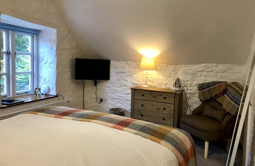 Stow-on-the-Wold Bed & Breakfast | Lucy's Tearoom B&B