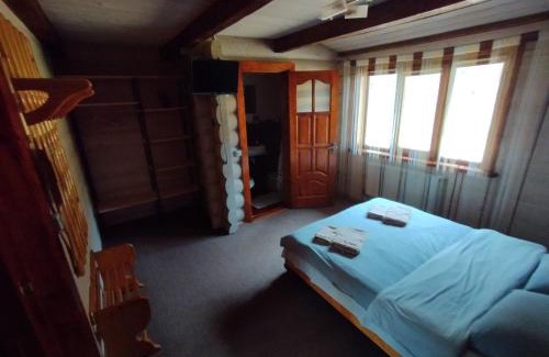 Yaremche Hotel | Lucy