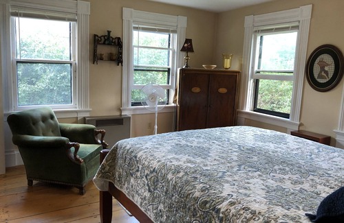 Ludlow Other | Ludlow-Historic Charm, Lake Rescue, Pet Friendly