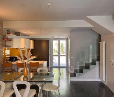 Lovere House | Luer Prince