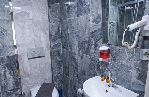 Bakırkoy Hotel | Luka Suit