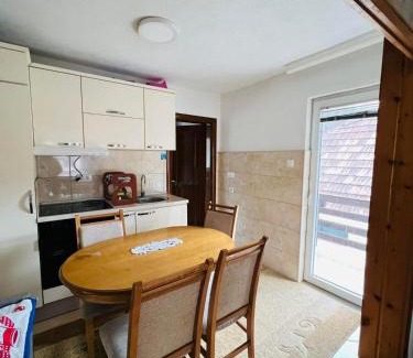 Central Serbia House | Lukare Apartman 1