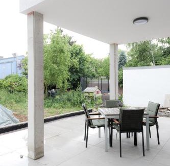 Stadionviertel Apartment | LULEX IV - Traumwohnung Terasse Garten in Neuss