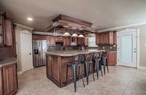 Luling Other | Luling Ranch-Pool-Pool Table-FoosBall-Sleeps 25!