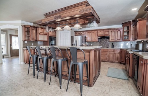 Luling Other | Luling Ranch-Pool-Pool Table-FoosBall-Sleeps 25!