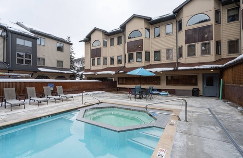 Telluride Condo | LULU LUXE- Condo with Loft and Great Community Amenities, Next to Chair 7