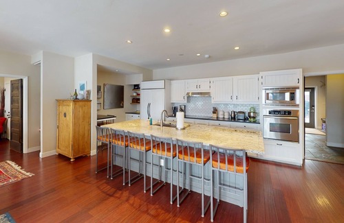 Telluride Condo | Lulu-North Chute by Curate Telluride-Pool, Hot tub, Walkable, Town, Res Parking