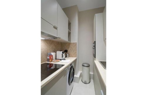 Porte-Dauphine Apartment | Lumineux & spacieux - Vue dégagée, Arc de Triomphe