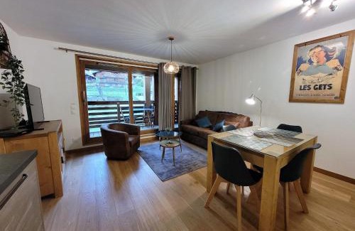 Les Gets Apartment | Lumineux Studio Cabine 3* au Centre des Gets avec Balcon et Parking - FR-1-598-58