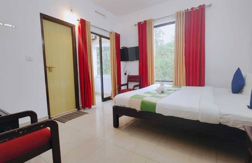 Munnar Hotel | Lumino Karthika