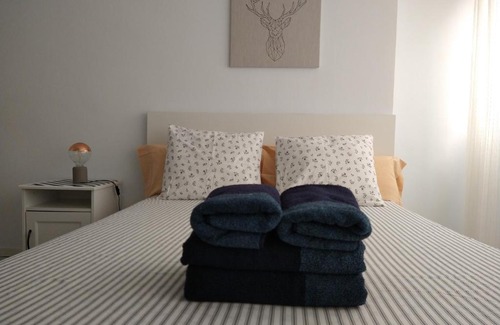 Torremolinos City Centre Apartment | Luminoso y moderno Estudio Plaza Andalucía