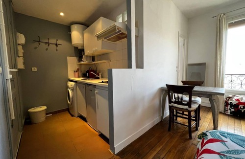 Pigalle Apartment | Luminous cocoon near Montmartre's Sacré Coeur