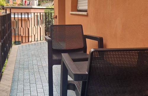 Genoa Apartment | Luna apartment with free parking.