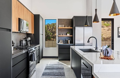Yucca Valley House | Luna Ridge by Fieldtrip | New Modern Luxury Home with Hot Tub & Views