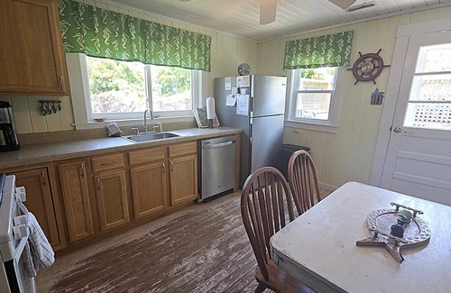 Ocracoke House | Luna Sea: Dog friendly cozy rental is centrally located.