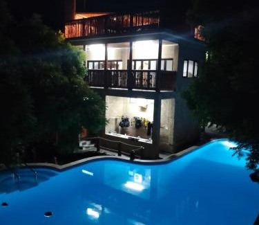 Tulamben Resort | Lunar Dive Resort: Bamboo Villas