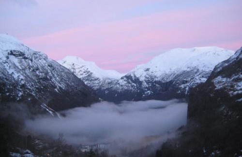 Geiranger Hotel | Lunheim in Geiranger