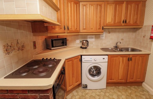 Akeld Cottage | LUPIN COTTAGE, character holiday cottage in Wooler