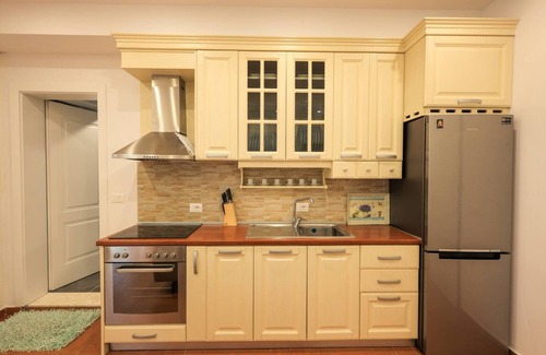 Ishem Apartment | Lura Apartment 001 in Durrës