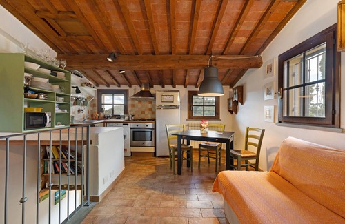San Miniato Apartment | Lura House – Charming Home in Stibbio San Miniato