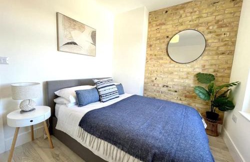 Porthcawl Apartment | Lush Porthcawl Coney Beach 2 bedroom apt, Spacious, Parking, Prime Location