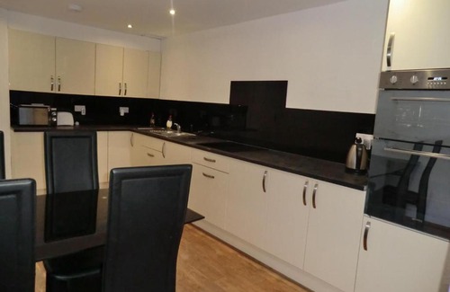 Luton House | Luton, LU3 Double Ensuite room