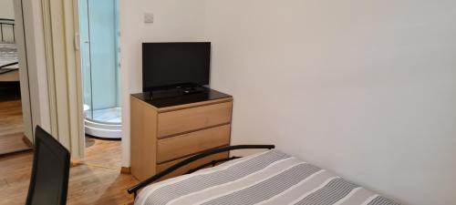Luton House | Luton, LU3 Double Ensuite room