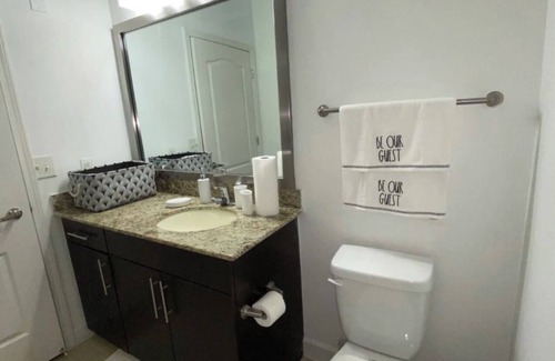 Dunwoody Apartment | Lux 2 bd/2bth: Wifi/Free parking