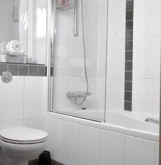 Cheetham Hill Apartment | LUX 2bed City Centre and AO Arena Free Parking Modern Apt