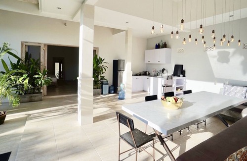Batubelig Villa | ❤️ LUX 3-BED BALI POOL VILLA (SLEEPS 6) - WALK TO BEACH ❤️
