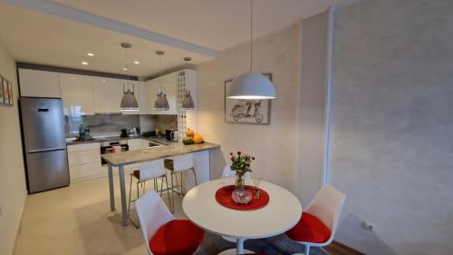 Kikinda Apartment | Lux Apartman Ava