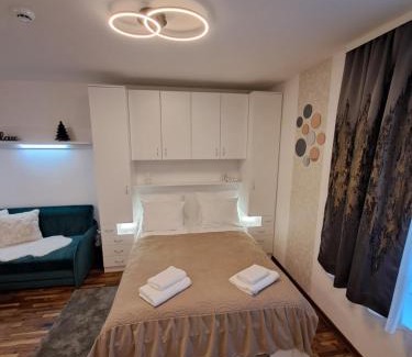 Lisina Apartment | Lux apartmani Dunja Kopaonik Čardaci - WHITE