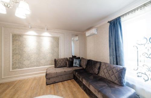Uzhhorod Apartment | LUX apartment on Duhnovicha street .Free parking.