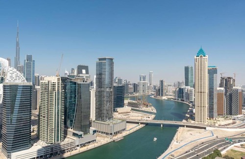 Business Bay Apartment | Lux BnB I Amna Tower I Panaromic Views