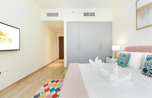 Business Bay Apartment | Lux BnB I Amna Tower I Panaromic Views