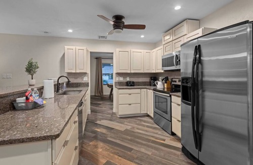 Deer Valley House | LUX Glendale Home with FREE Private Heated Pool