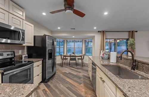 Deer Valley House | LUX Glendale Home with FREE Private Heated Pool
