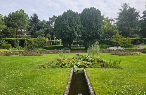 Wageningen House | Lux Haven w/View | Spa & Dining Onsite Near Breathtaking Nature & Local Landmark