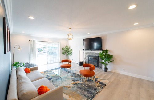 Garden Grove House | LUX Home mins 2 to Disney, Knott Berry & Beach - Game Room & Spacious Patio