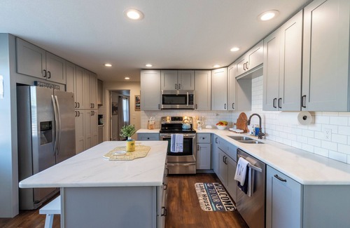 Placid Lakes House | Lux Lakefront Home, Private Dock Kayak,Family Friendly,Beachfront BBQ Yard Games
