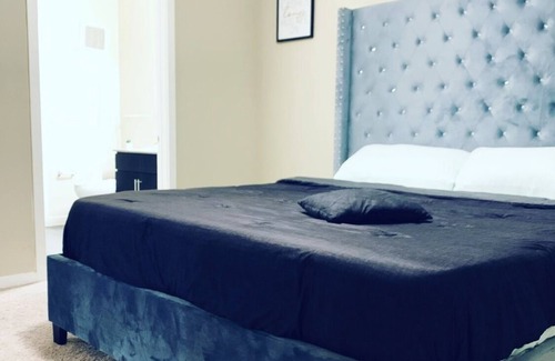 Northeast Dallas Apartment | Lux Living Mockingbird