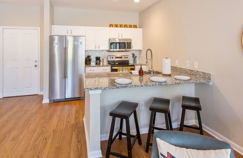 Oxford Cottage | Lux Oxford Cottage Vacation Getaway - Amazing Location!
