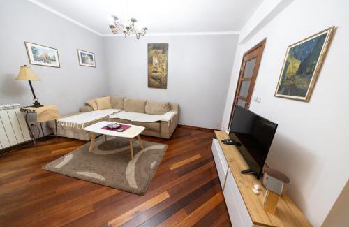 Kragujevac Apartment | Lux Place Apartments Downtown